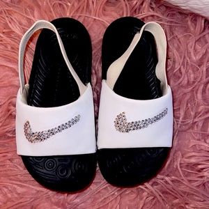 *Toddler Nike Bling Slides*